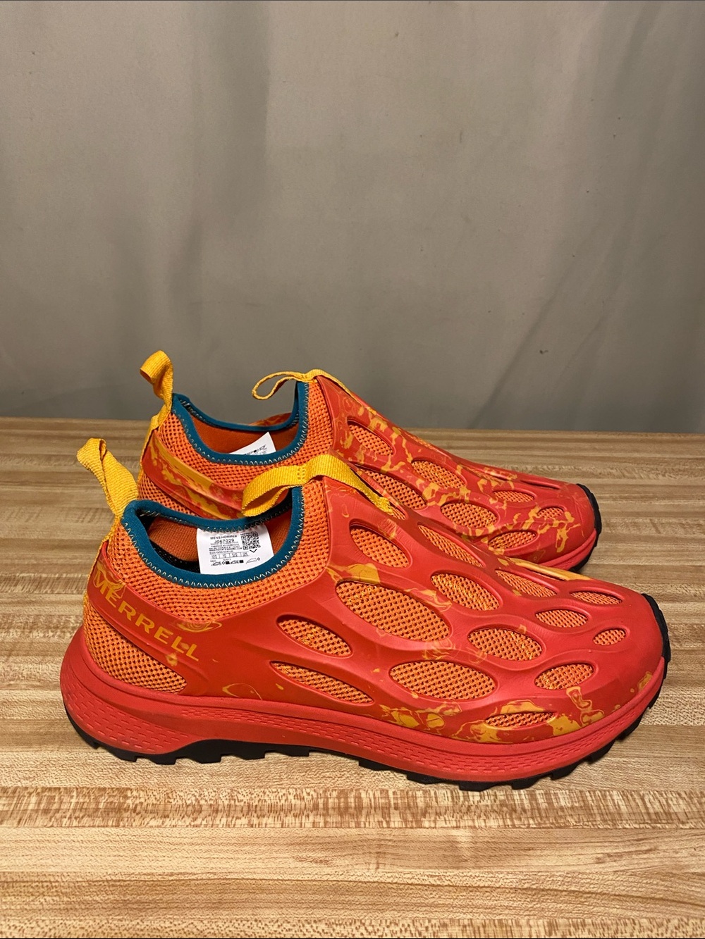 Merrell Men’s Hydro Runner Tangerine Orange Marbled Trail Shoes  size 10.5